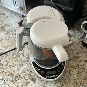Baby Brezza one step food maker deluxe